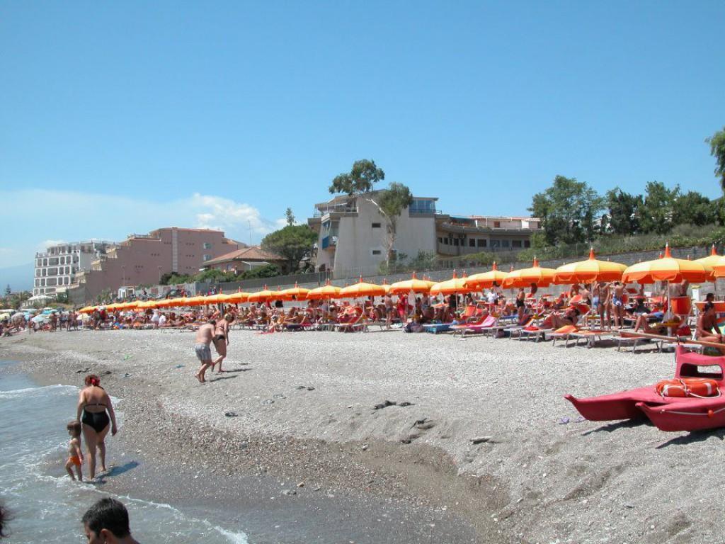 Ipanema Suite Giardini-Naxos Buitenkant foto